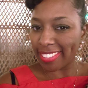 Meet your Posher, Leanne